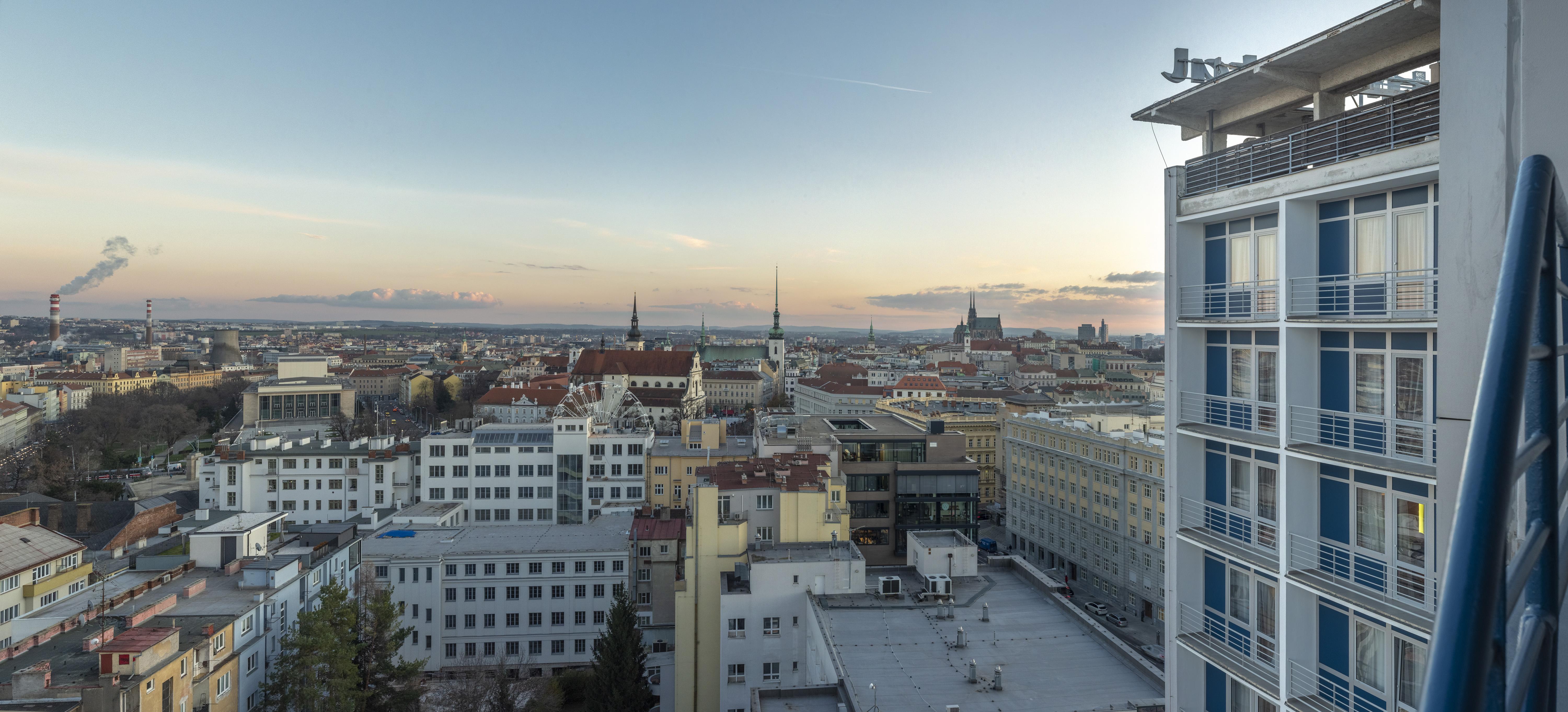 Hotel Continental Brno Bagian luar foto
