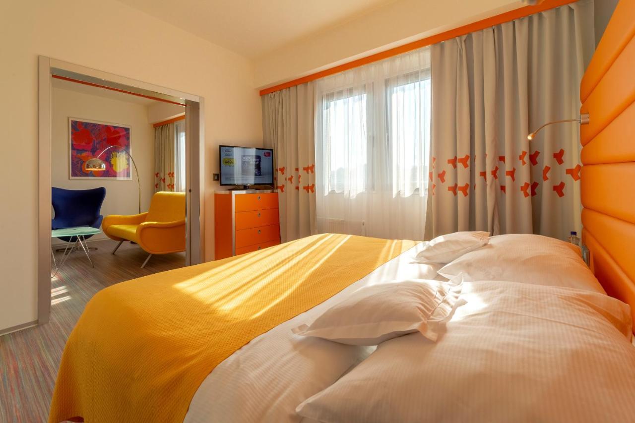 Hotel Continental Brno Bagian luar foto
